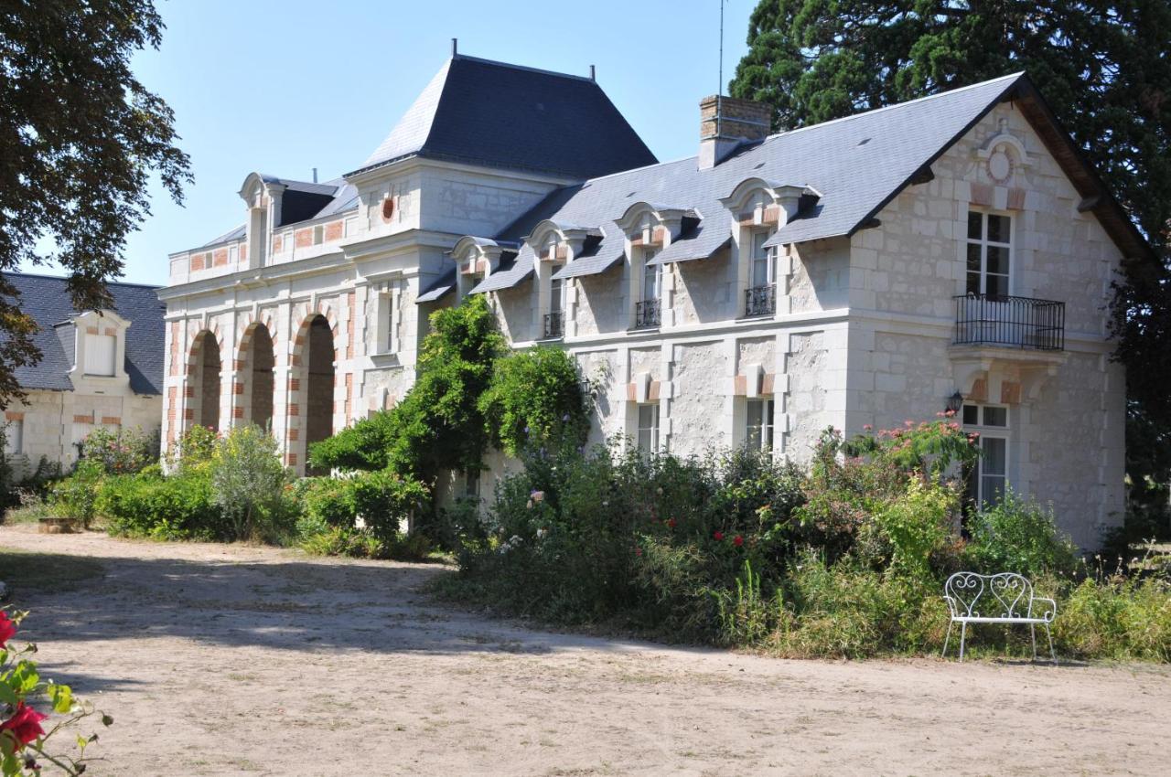 La Terrasse De L'Orangerie Du Chateau - Art Nouveau - Gite 2 Personnes Brain-sur-Allonnes Bagian luar foto